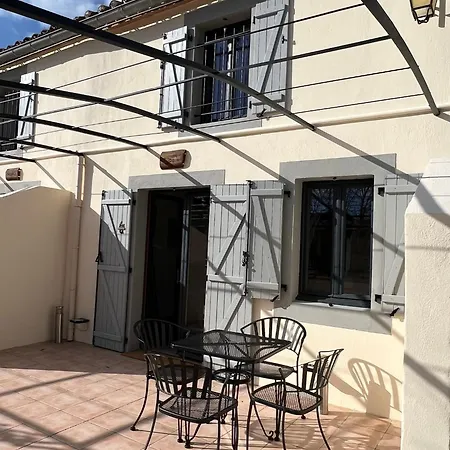 Les Petites Ecuries - Bijou Apartment Marseillette